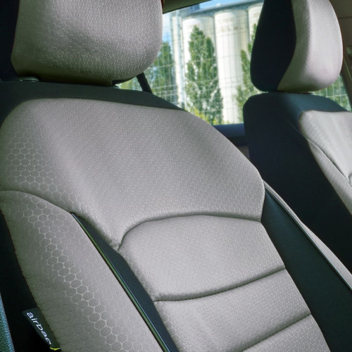 Set huse scaune auto compatibile AUDI A4 B5 1994-2001 - Urban - Culoare: negru + gri